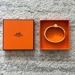 Selling my Hermes Enamel Charniere Uni Narrow Hinged Bracelet